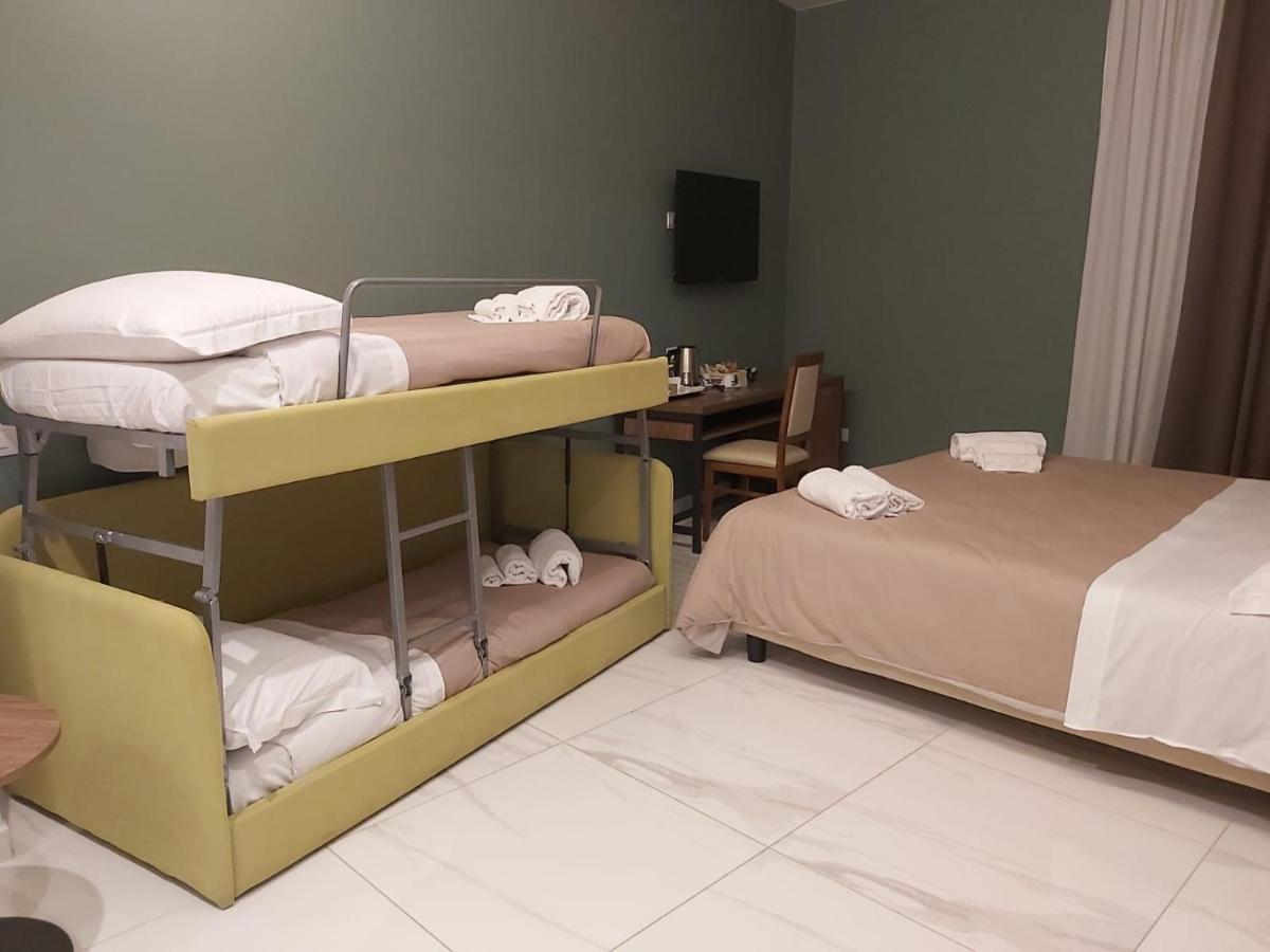 Le 2 Gravine Hotel Matera Luaran gambar
